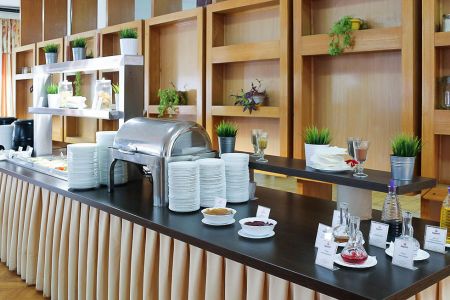 Центральный вход в санаторий